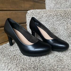 Clarks Black Women's Pumps